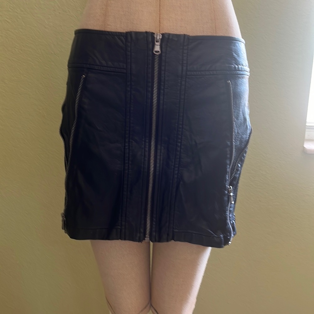 Free with any purchase Zipper leatherette skirt